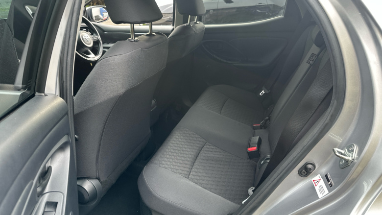 Toyota Yaris 1.5 Hybrid Design 5dr CVT Hybrid Hatchback